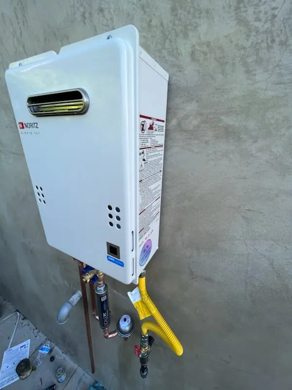 Tankless water heater installation for Gogorza homes